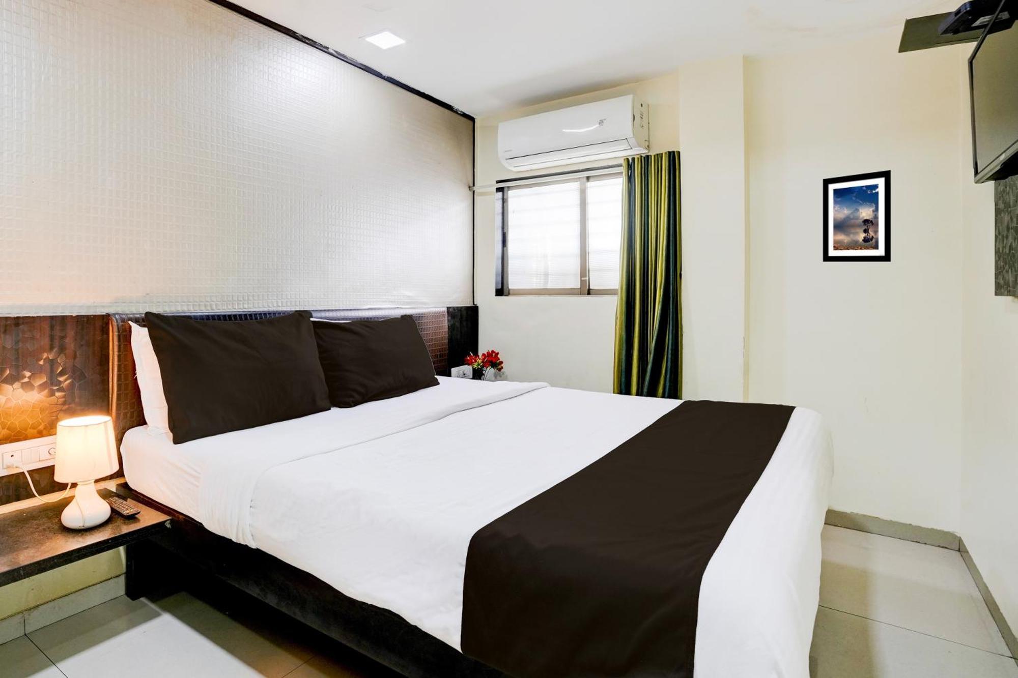 Hotel O Golden Sagar Mumbai Exterior photo