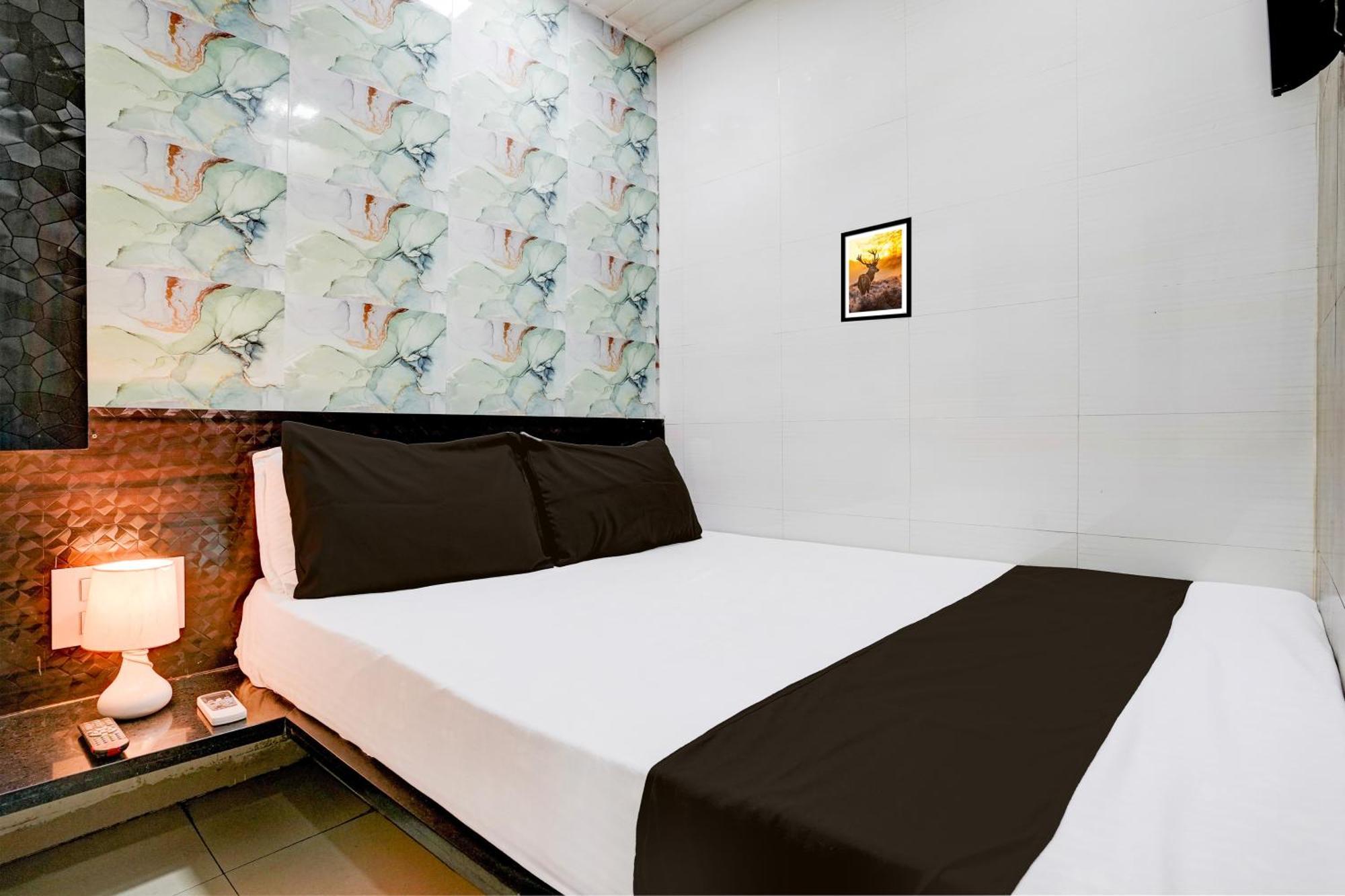 Hotel O Golden Sagar Mumbai Exterior photo