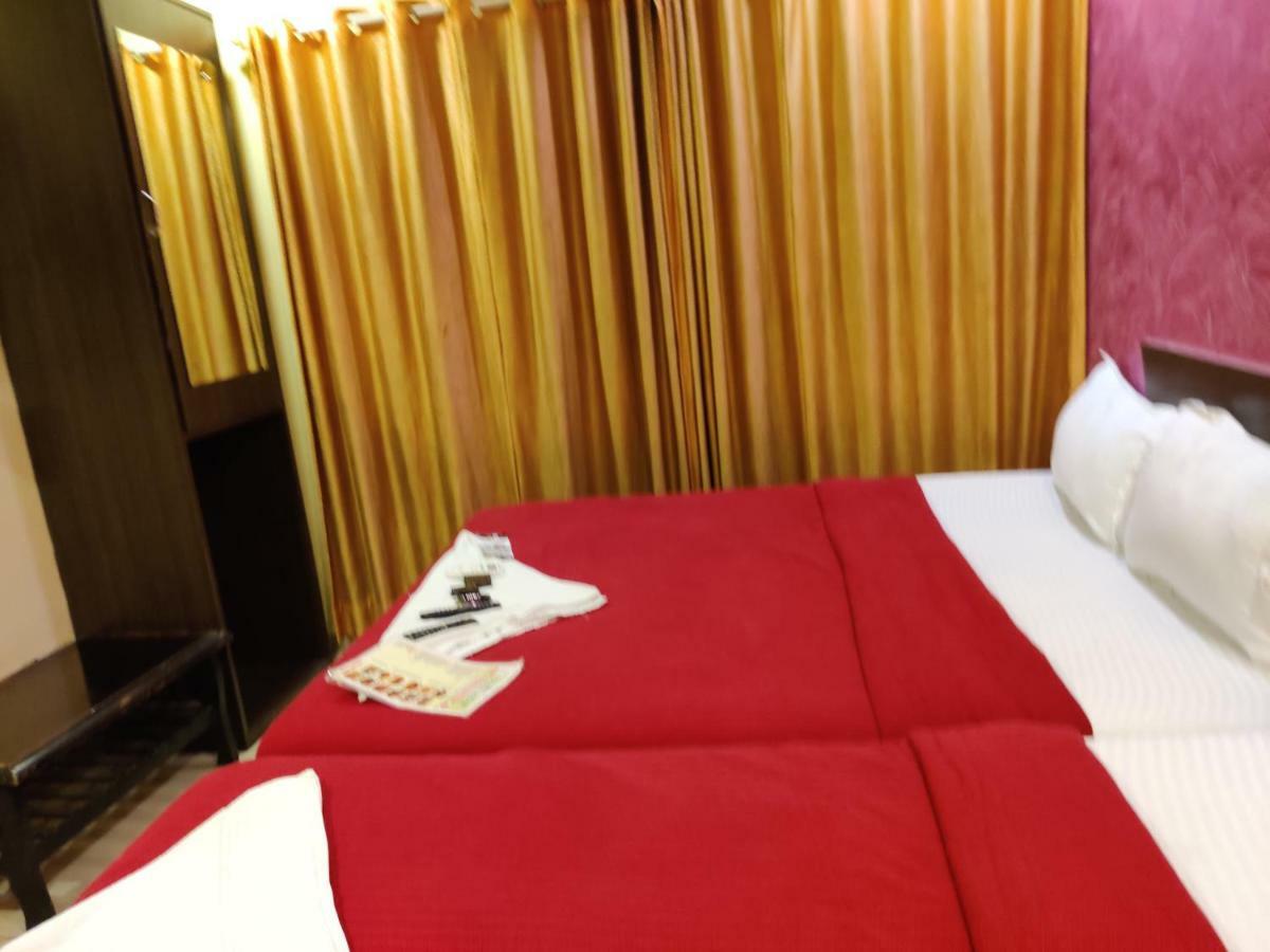 Hotel O Golden Sagar Mumbai Exterior photo