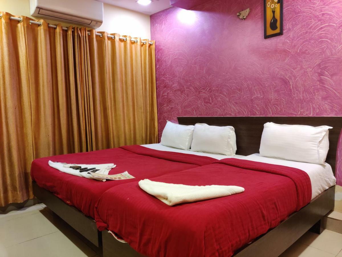 Hotel O Golden Sagar Mumbai Exterior photo